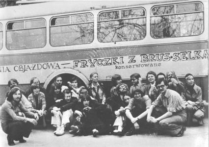 Studenci podczas objazdu naukowego po Kielecczyźnie, lata 70